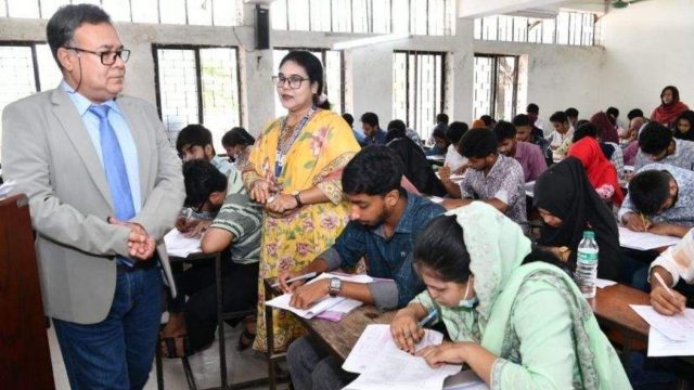 জাতীয় বিশ্ববিদ্যালয়ের ভর্তি পরীক্ষার ফল দ্রুত প্রকাশের আশ্বাস ভিসির