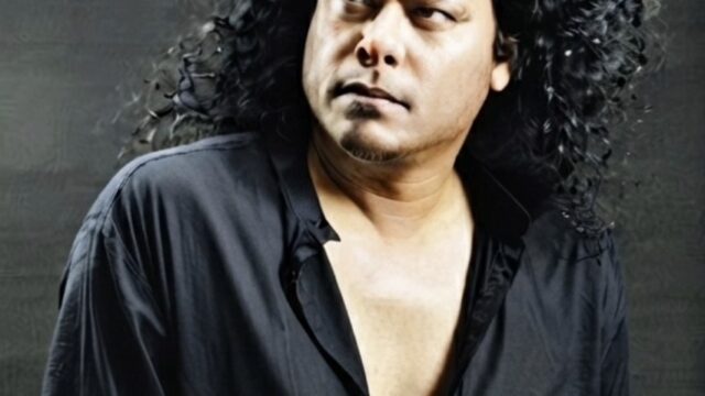 ভেনিসে সুরের ঝড় তুলতে আসছেন ‘নগর বাউল’ জেমস